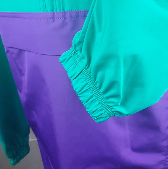 Women's Champion Colorblock Pullover Wind Jacket - Picture 6 of 8